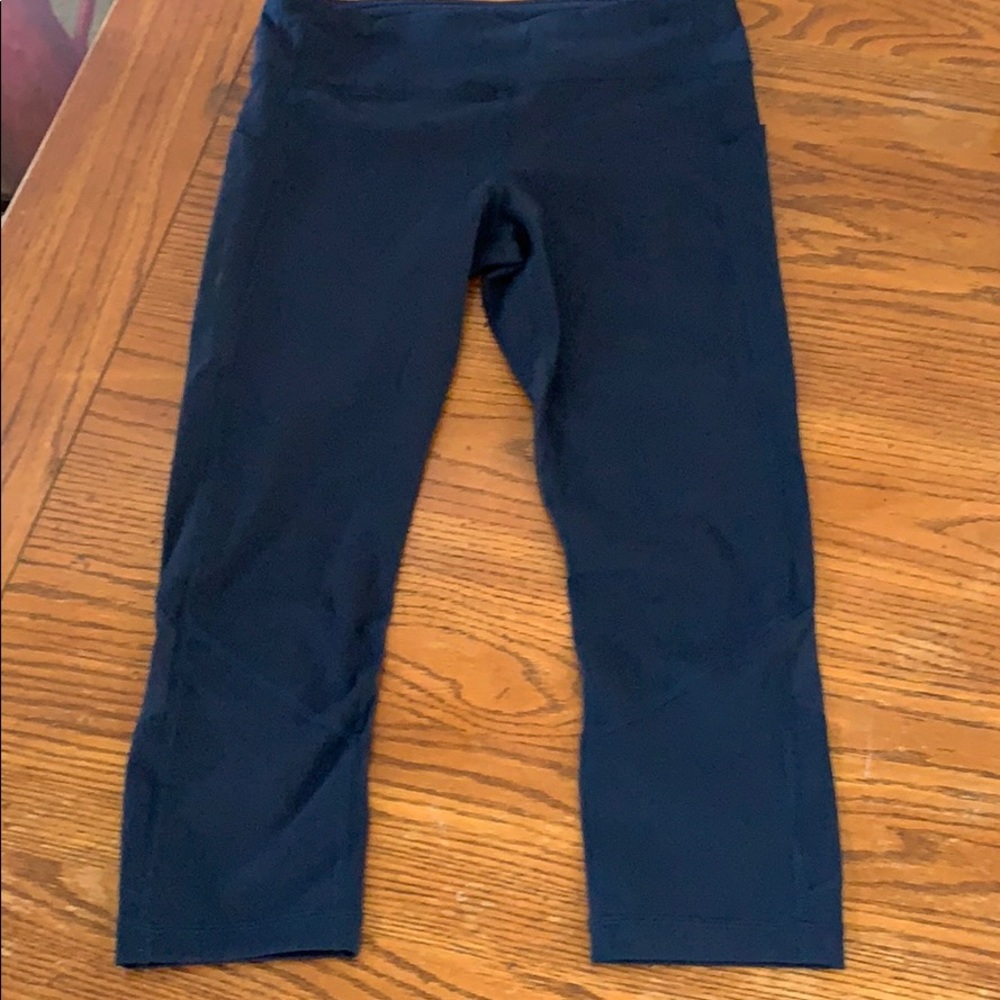 Navy Lululemon Capri leggings